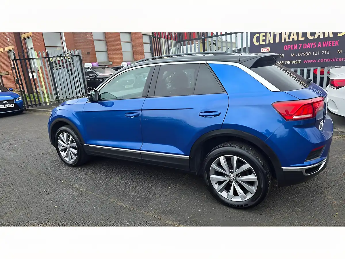 Used 2019 Volkswagen T-Roc Design Blue - Interior and Exterior details 13