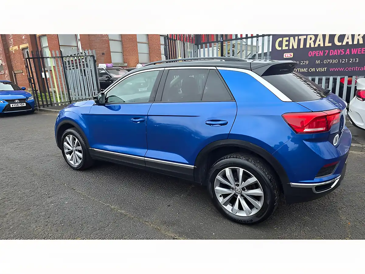 Used 2019 Volkswagen T-Roc Design Blue - Interior and Exterior details 14