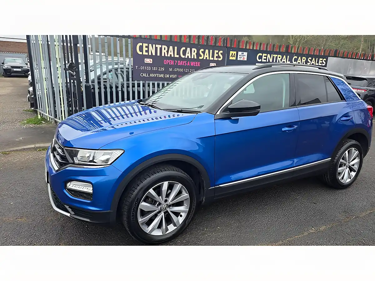 Used 2019 Volkswagen T-Roc Design Blue - Interior and Exterior details 19