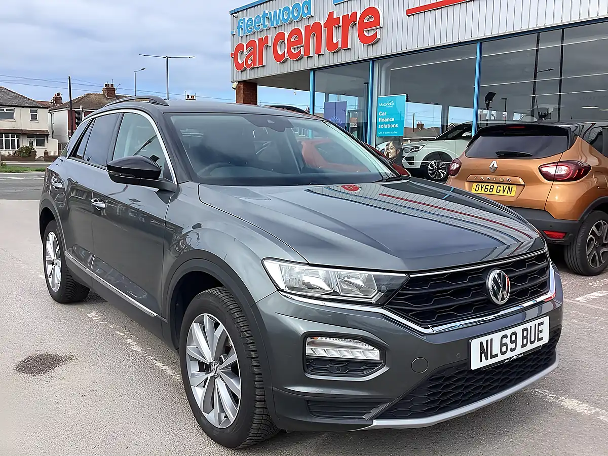 Used 2019 Volkswagen T-Roc Design Grey - Front View