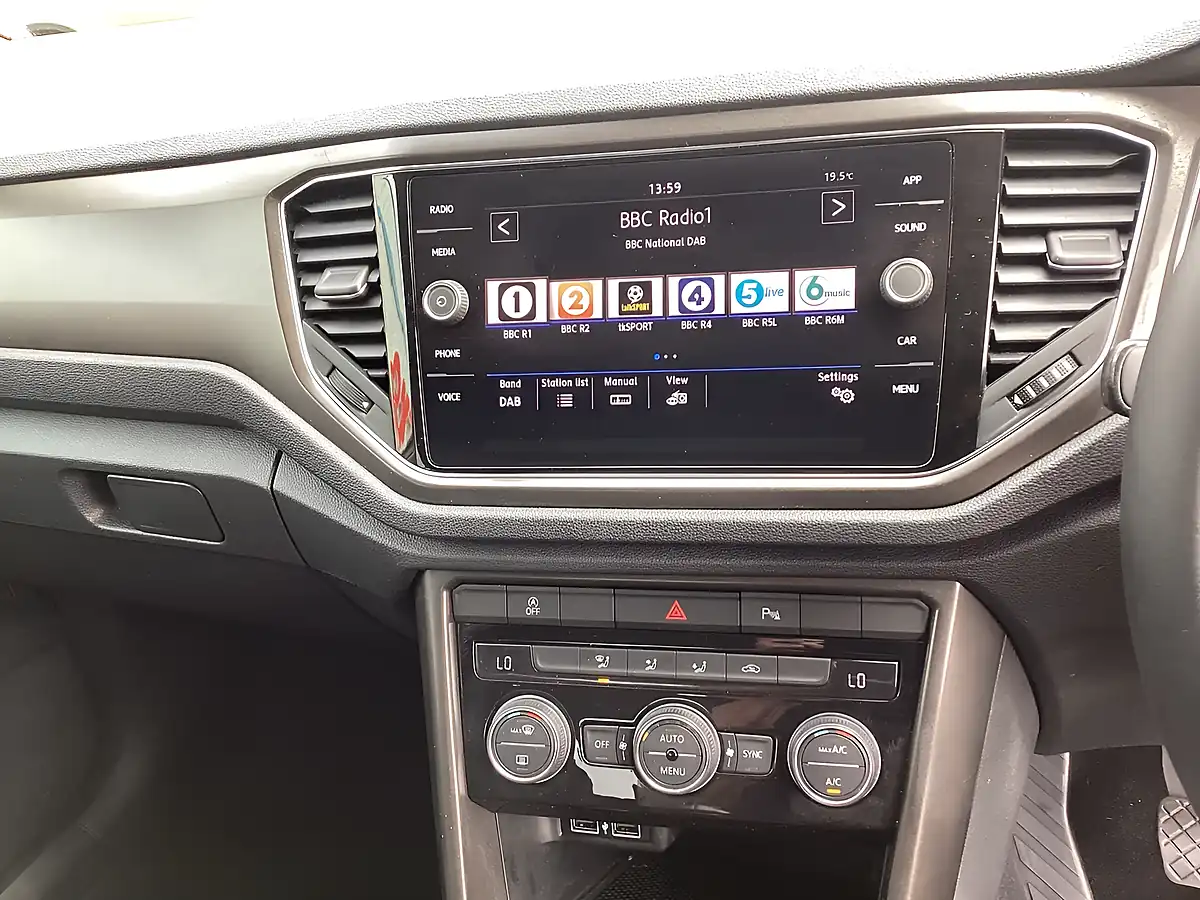 Used 2019 Volkswagen T-Roc Design Grey - Interior and Exterior details 11