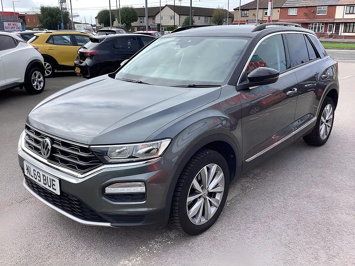 Used 2019 Volkswagen T-Roc Design Grey - Interior and Exterior details 5