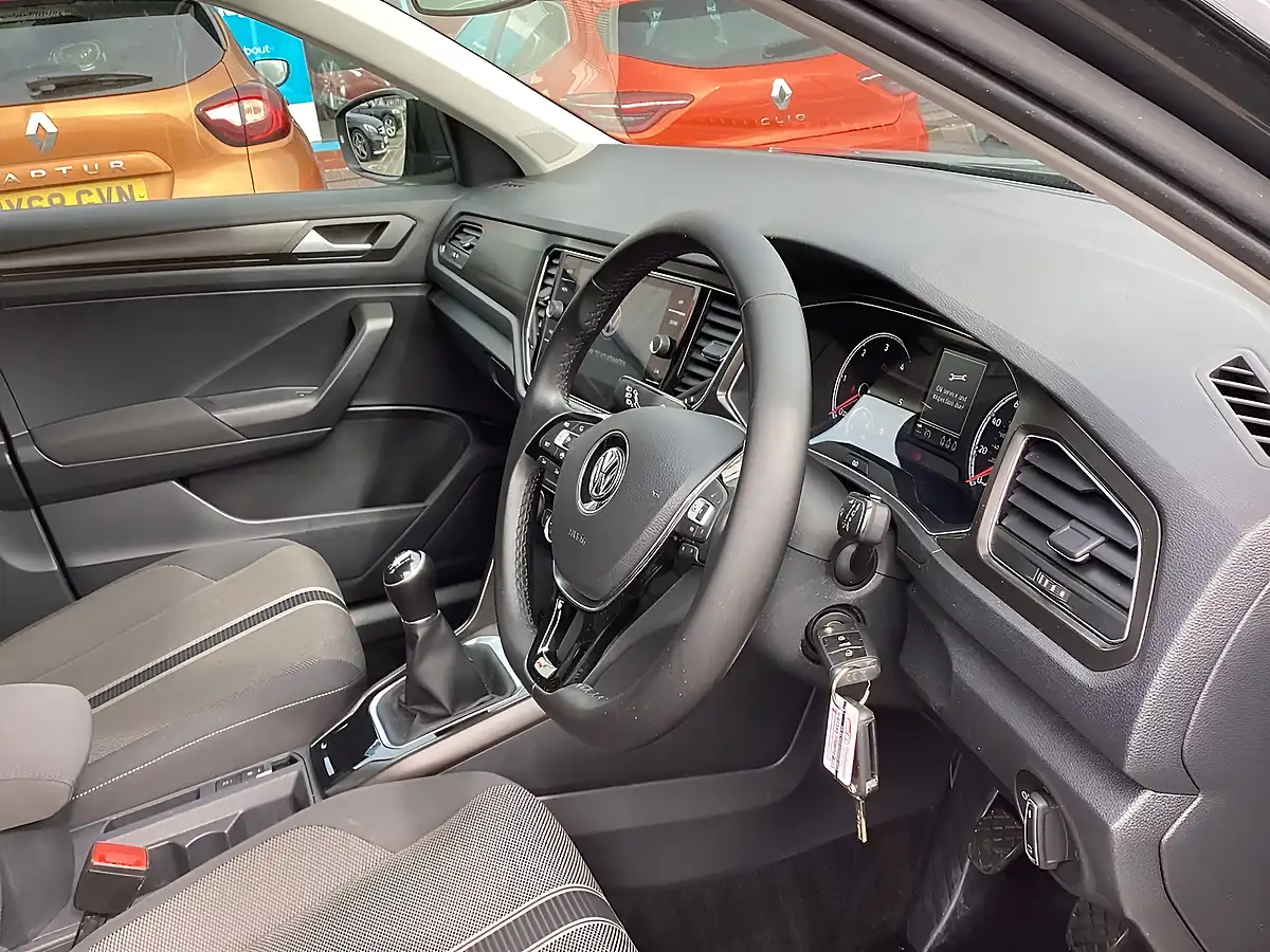 Used 2019 Volkswagen T-Roc Design Grey - Interior and Exterior details 6