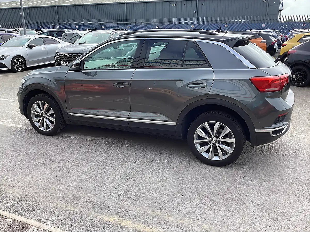 Used 2019 Volkswagen T-Roc Design Grey - Interior and Exterior details 9