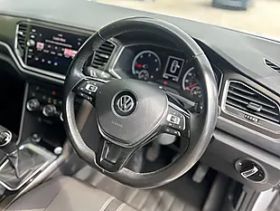 Used 2019 Volkswagen T-Roc Design Silver - Interior and Exterior details 10
