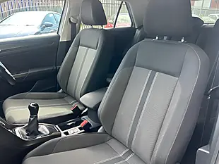 Used 2019 Volkswagen T-Roc Design Silver - Interior and Exterior details 4