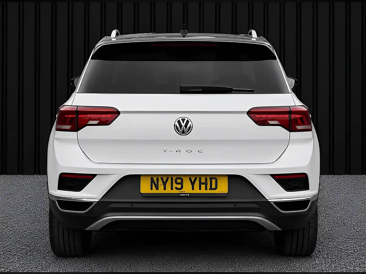Used 2019 Volkswagen T-Roc Design Silver - Interior and Exterior details 7