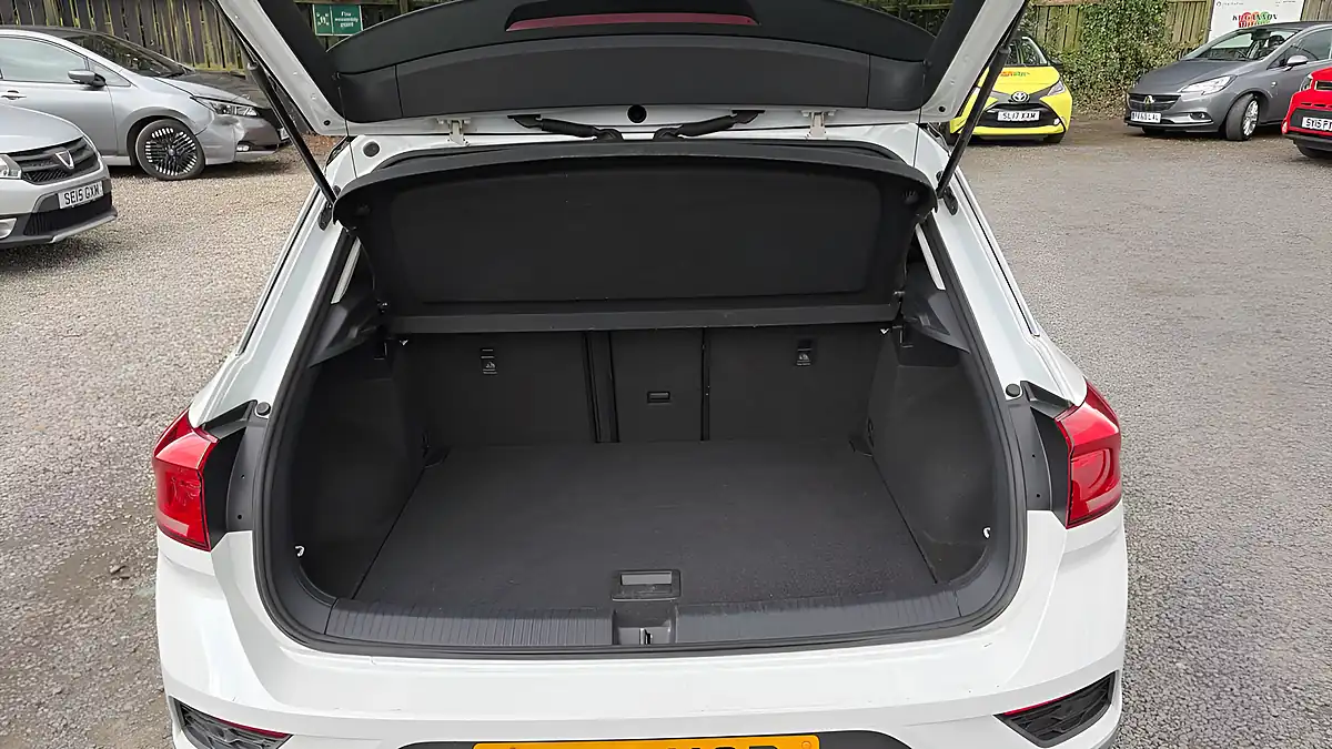 Used 2019 Volkswagen T-Roc Design White - Interior and Exterior details 15