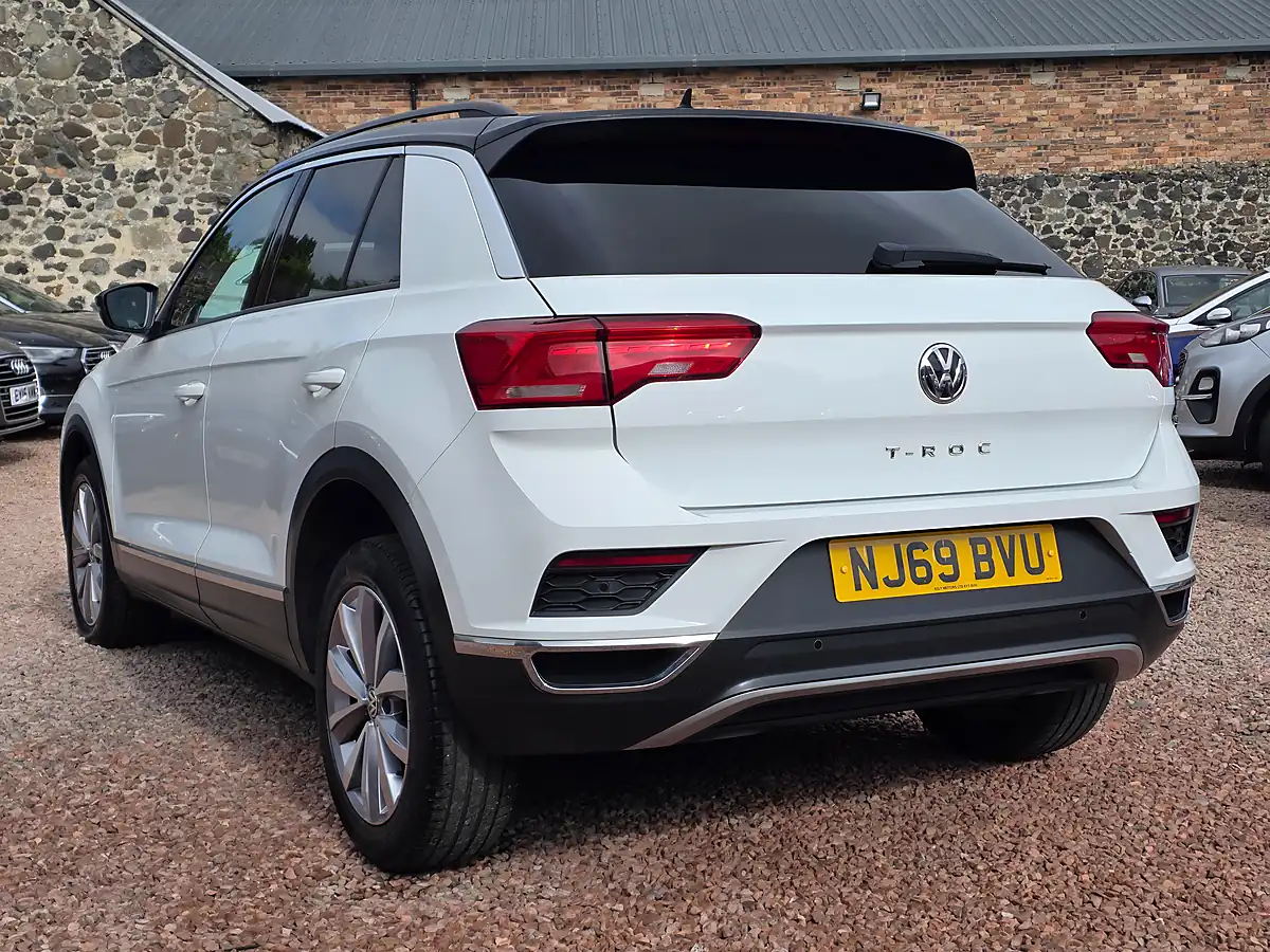 Used 2019 Volkswagen T-Roc Design White - Interior and Exterior details 15