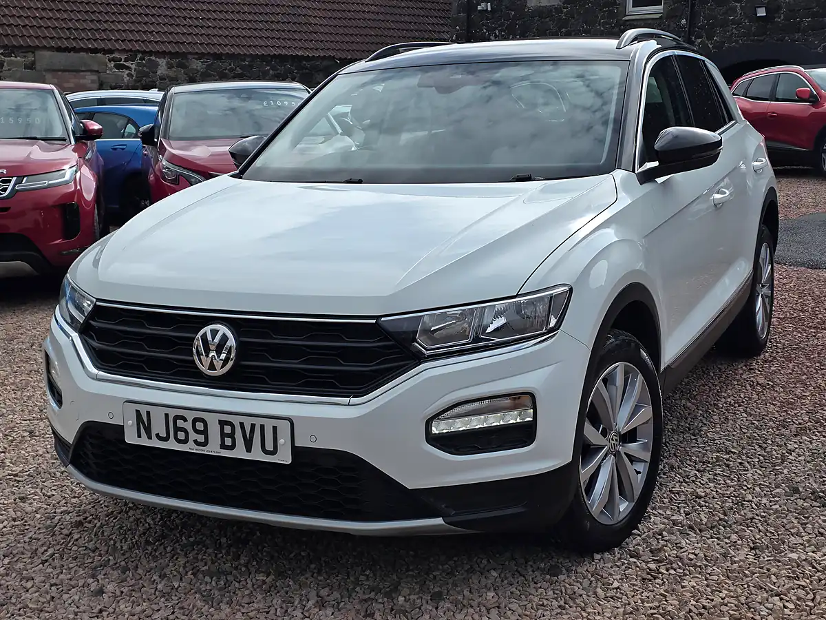 Used 2019 Volkswagen T-Roc Design White - Interior and Exterior details 5