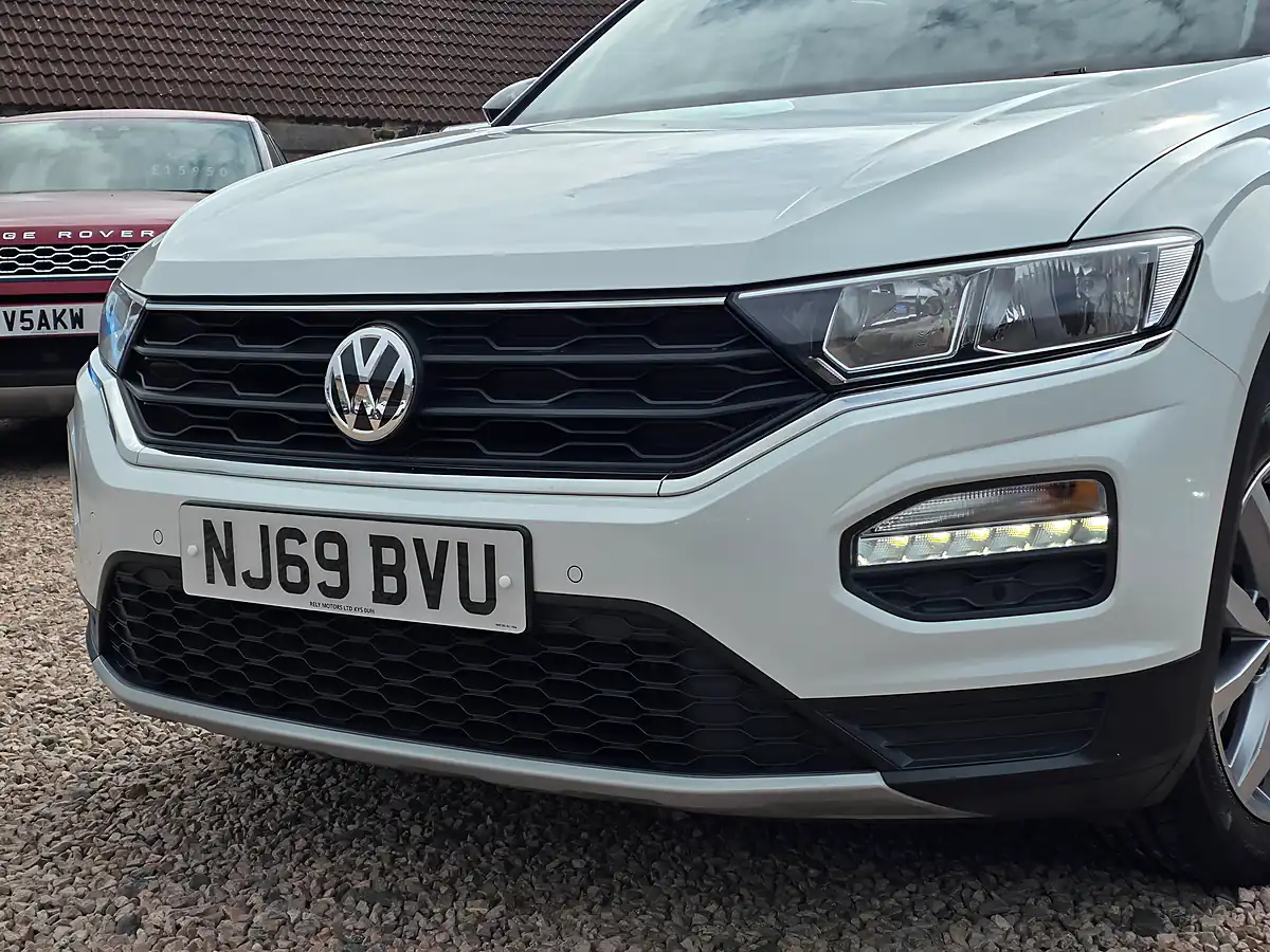 Used 2019 Volkswagen T-Roc Design White - Interior and Exterior details 6