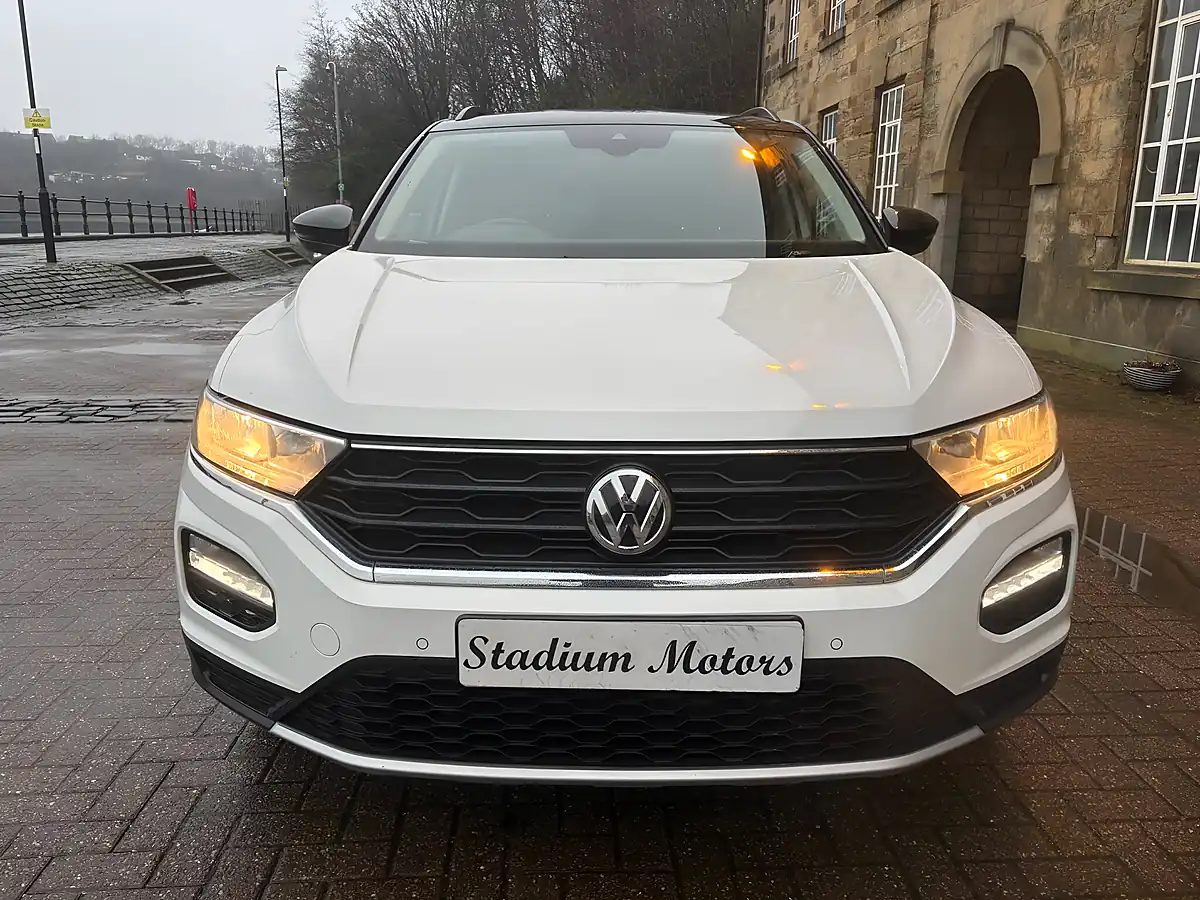 Used 2019 Volkswagen T-Roc Design White - Interior and Exterior details 15
