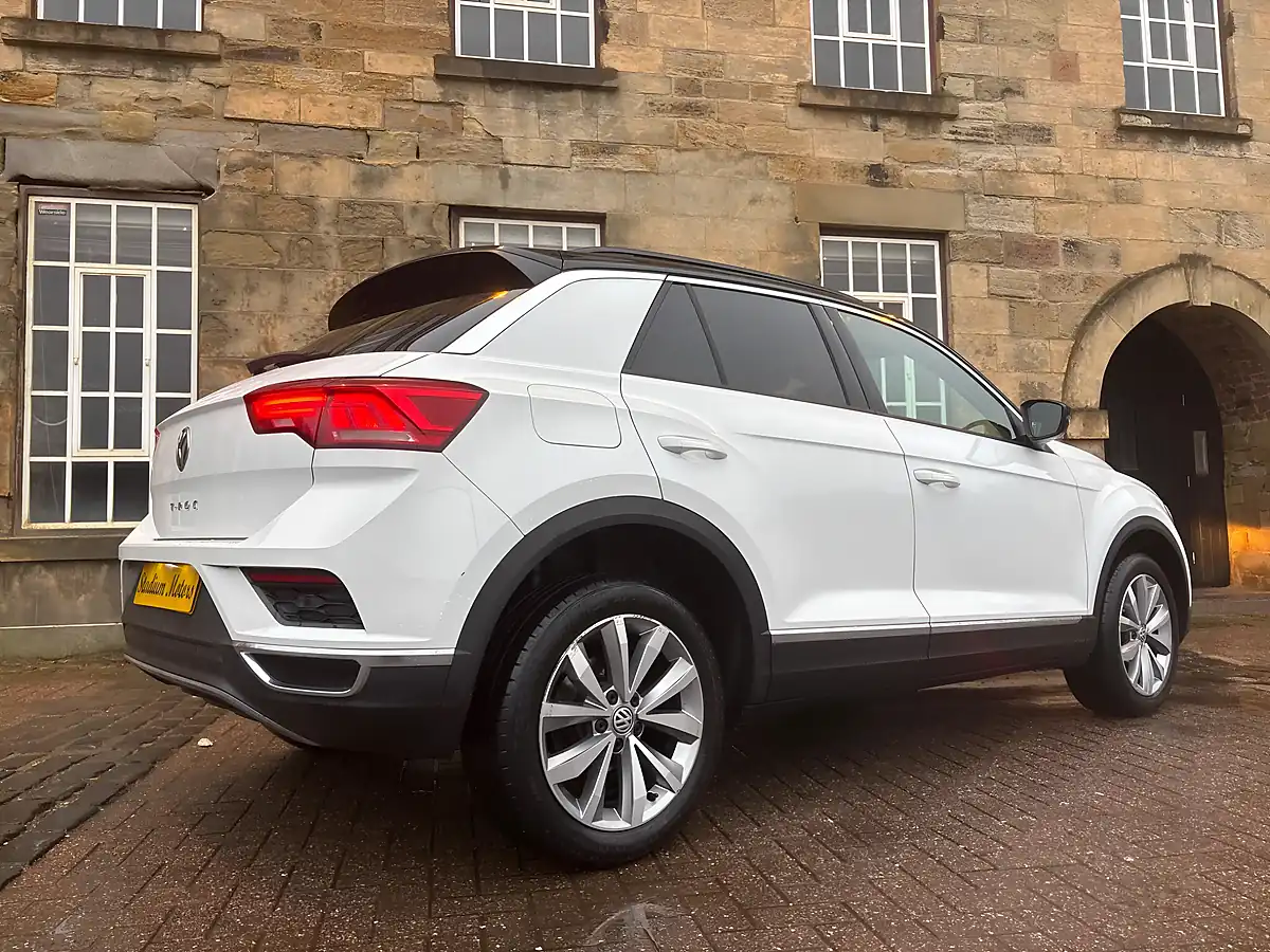 Used 2019 Volkswagen T-Roc Design White - Interior and Exterior details 19