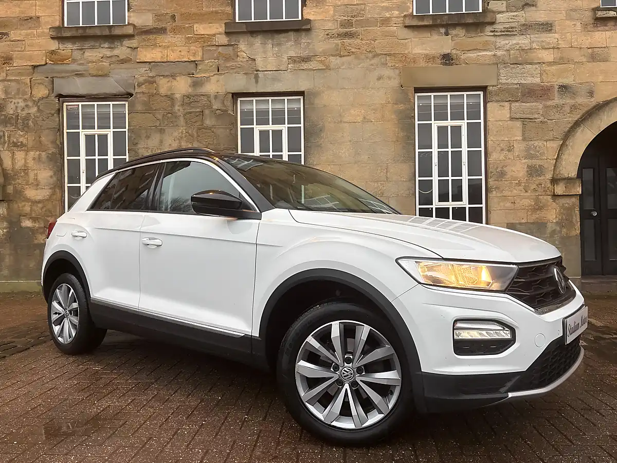 Used 2019 Volkswagen T-Roc Design White - Interior and Exterior details 4