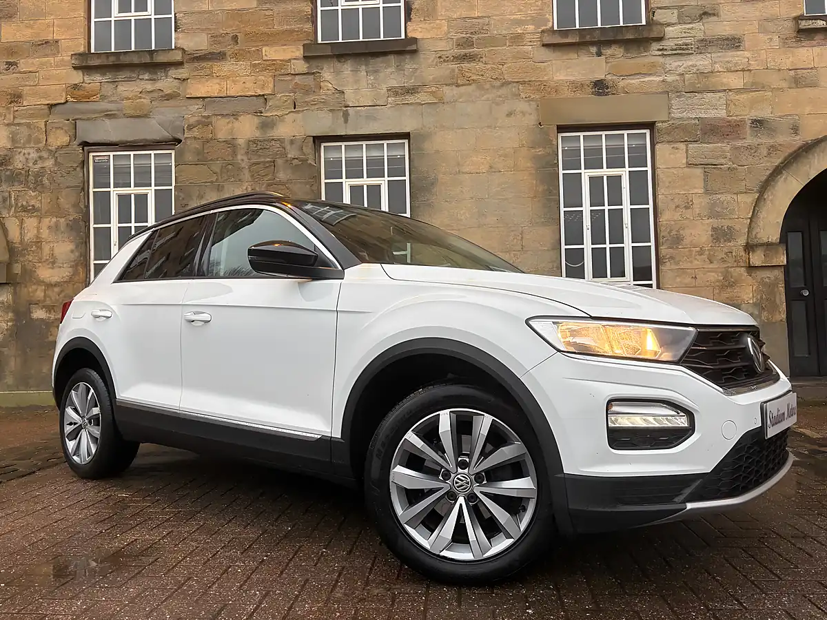 Used 2019 Volkswagen T-Roc Design White - Interior and Exterior details 6