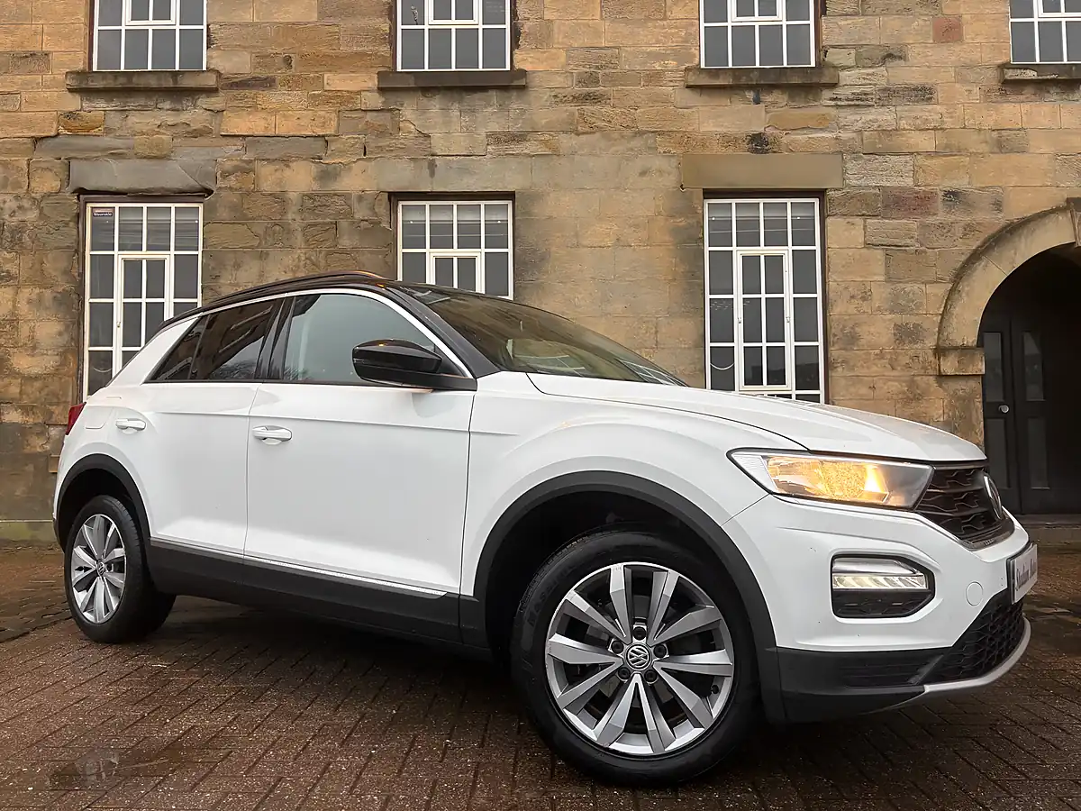 Used 2019 Volkswagen T-Roc Design White - Interior and Exterior details 7