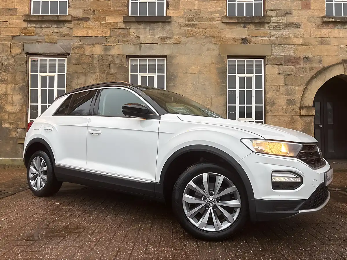 Used 2019 Volkswagen T-Roc Design White - Interior and Exterior details 8