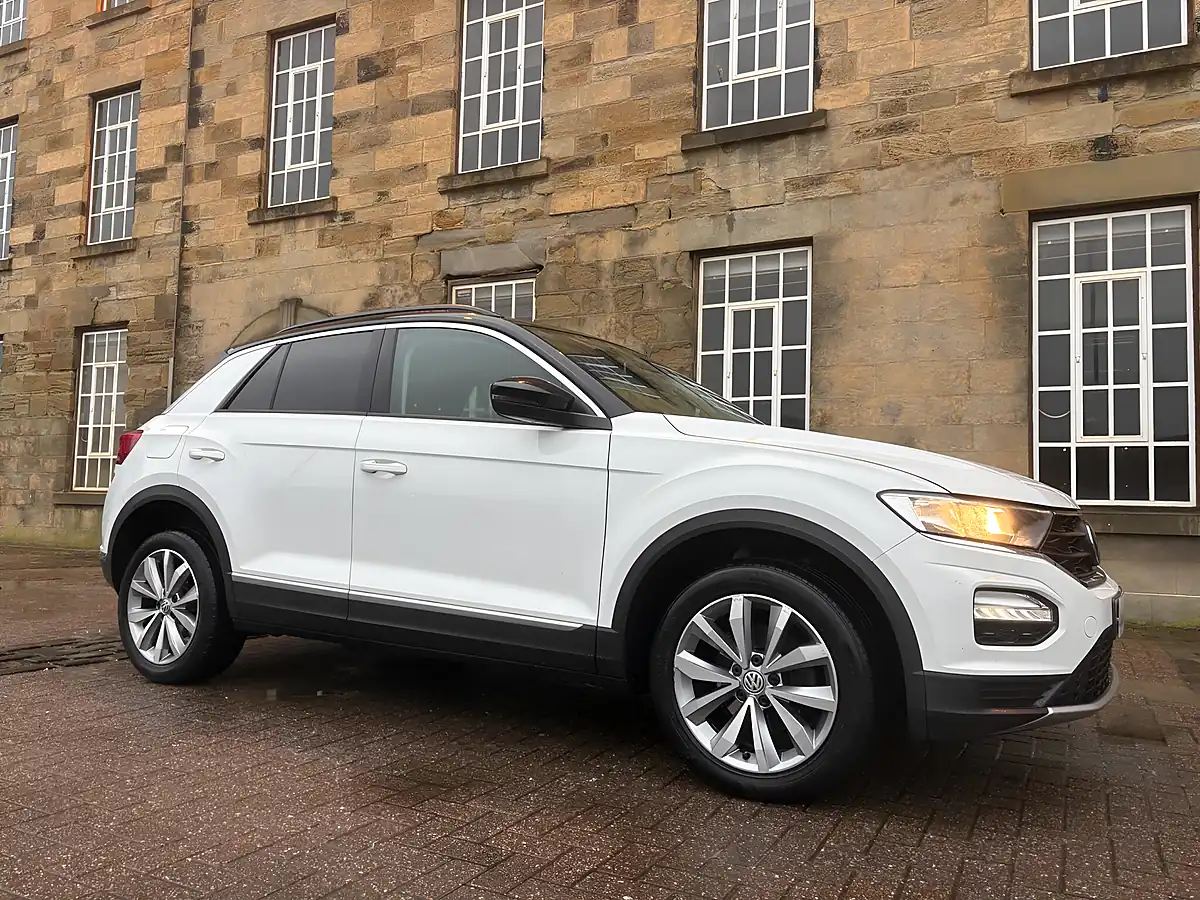 Used 2019 Volkswagen T-Roc Design White - Interior and Exterior details 9