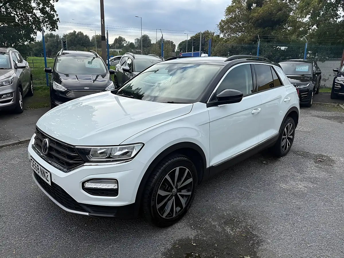 Used 2019 Volkswagen T-Roc Design White - Interior and Exterior details 7