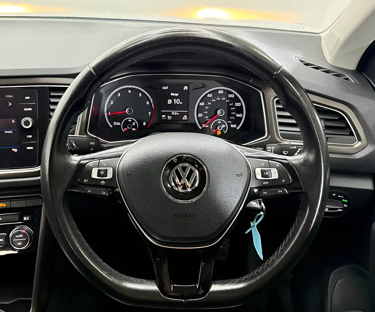 Used 2019 Volkswagen T-Roc Design White - Interior and Exterior details 10