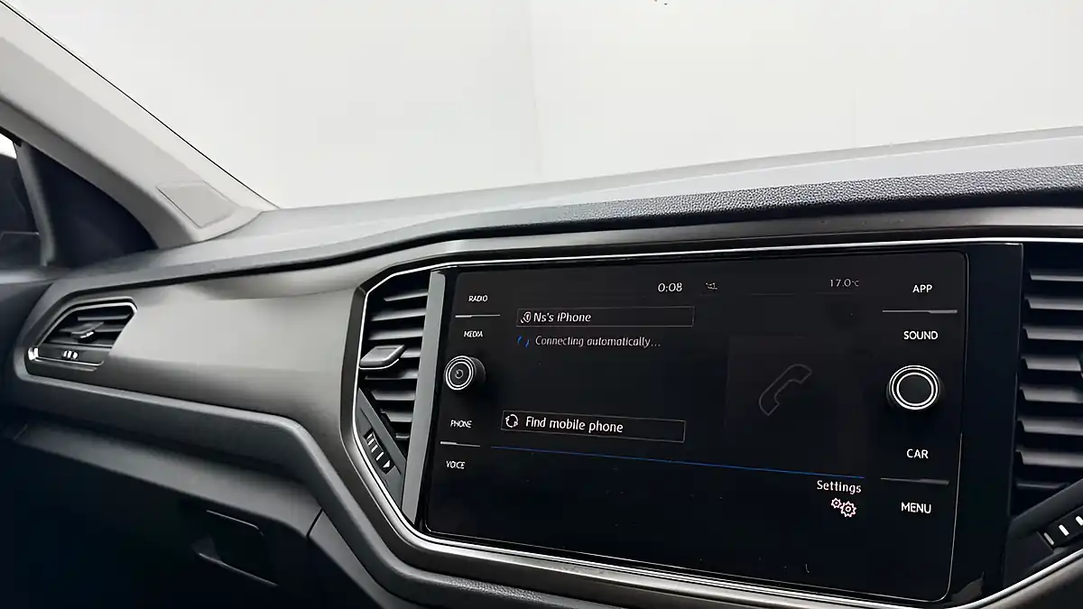 Used 2019 Volkswagen T-Roc Design White - Interior and Exterior details 18
