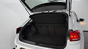 Used 2019 Volkswagen T-Roc Design White - Interior and Exterior details 20