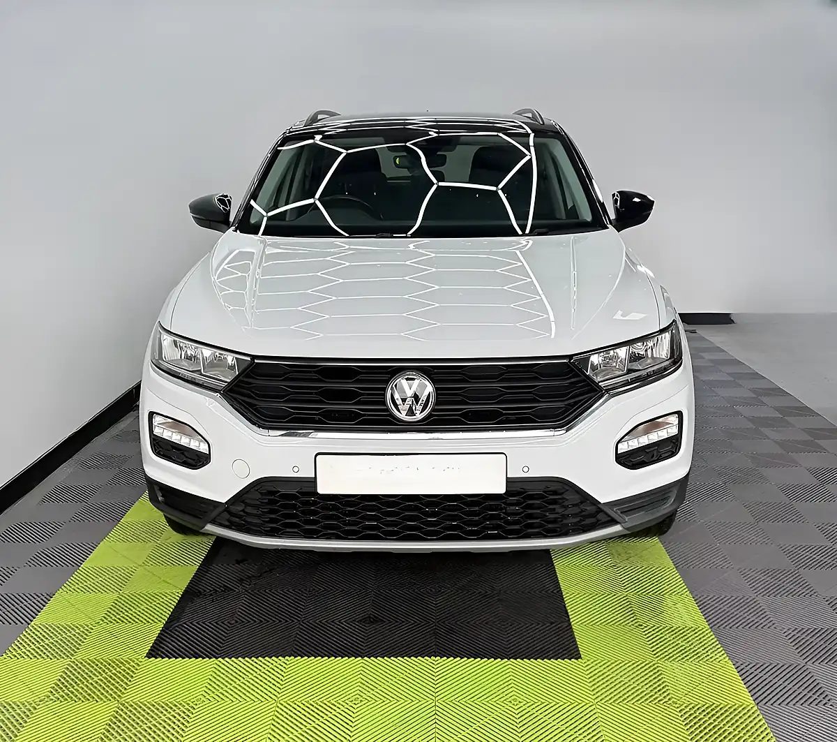 Used 2019 Volkswagen T-Roc Design White - Interior and Exterior details 4