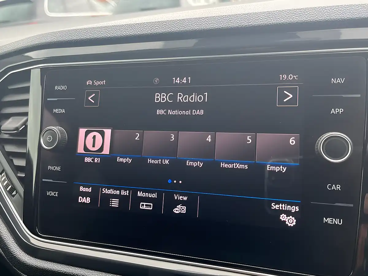 Used 2019 Volkswagen T-Roc R-Line Atlantic Blue - Interior and Exterior details 14