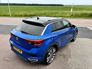 Used 2019 Volkswagen T-Roc R-Line Blue - Interior and Exterior details 3