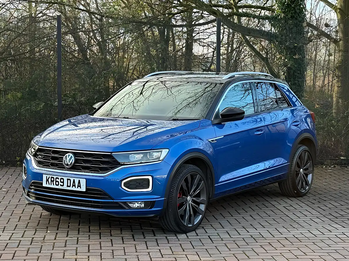 Used 2019 Volkswagen T-Roc R-Line Blue - Interior and Exterior details 10