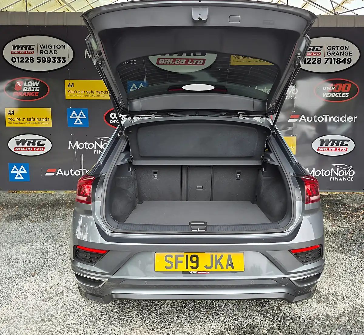 Used 2019 Volkswagen T-Roc R-Line Grey - Interior and Exterior details 9