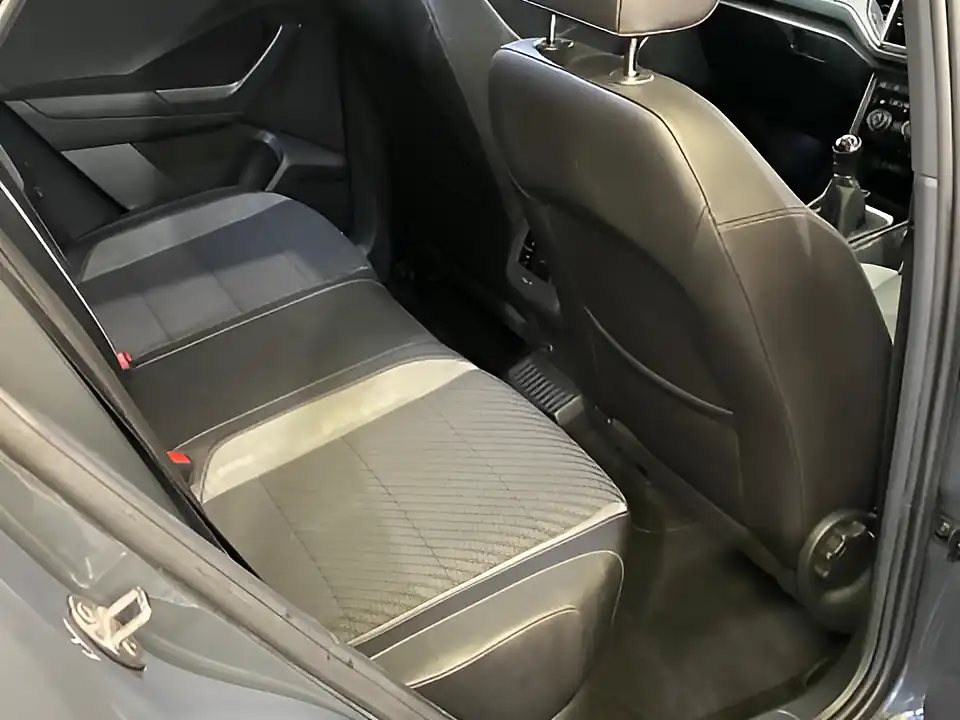 Used 2019 Volkswagen T-Roc R-Line Grey - Interior and Exterior details 13