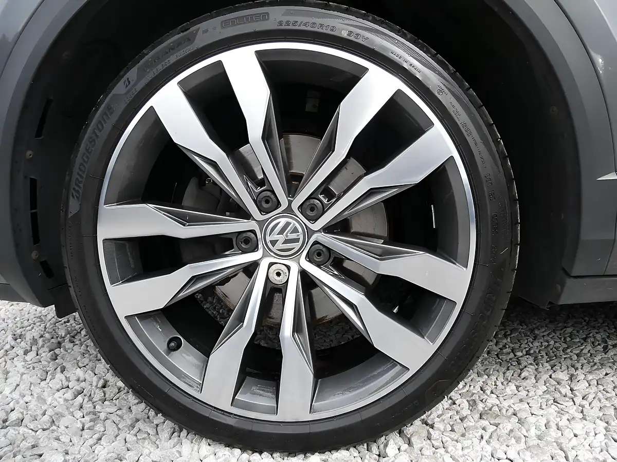 Used 2019 Volkswagen T-Roc R-Line Grey - Interior and Exterior details 19