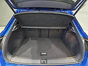 Used 2019 Volkswagen T-Roc R-Line Ravenna Blue - Interior and Exterior details 18