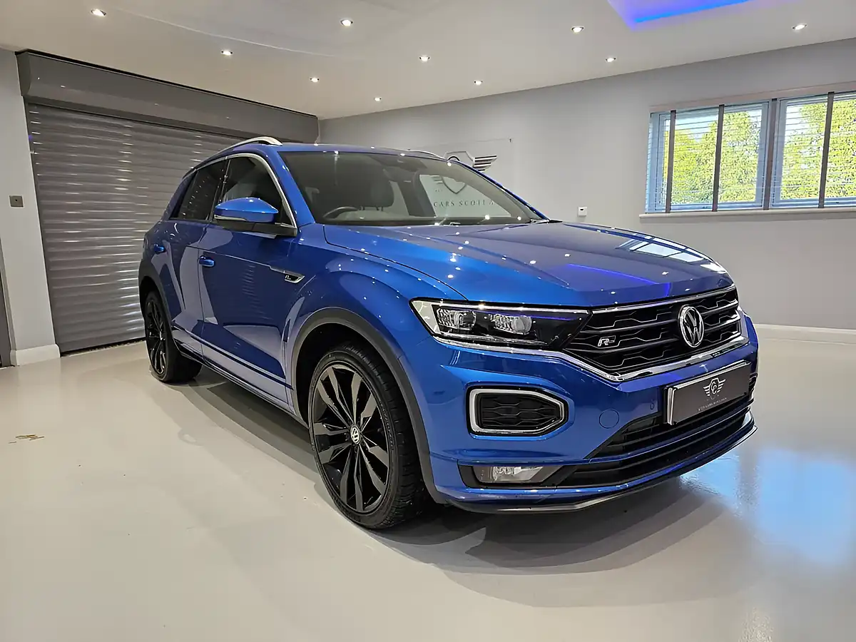 Used 2019 Volkswagen T-Roc R-Line Ravenna Blue - Interior and Exterior details 3