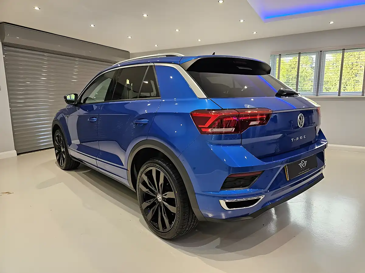 Used 2019 Volkswagen T-Roc R-Line Ravenna Blue - Interior and Exterior details 6