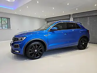 Used 2019 Volkswagen T-Roc R-Line Ravenna Blue - Interior and Exterior details 7
