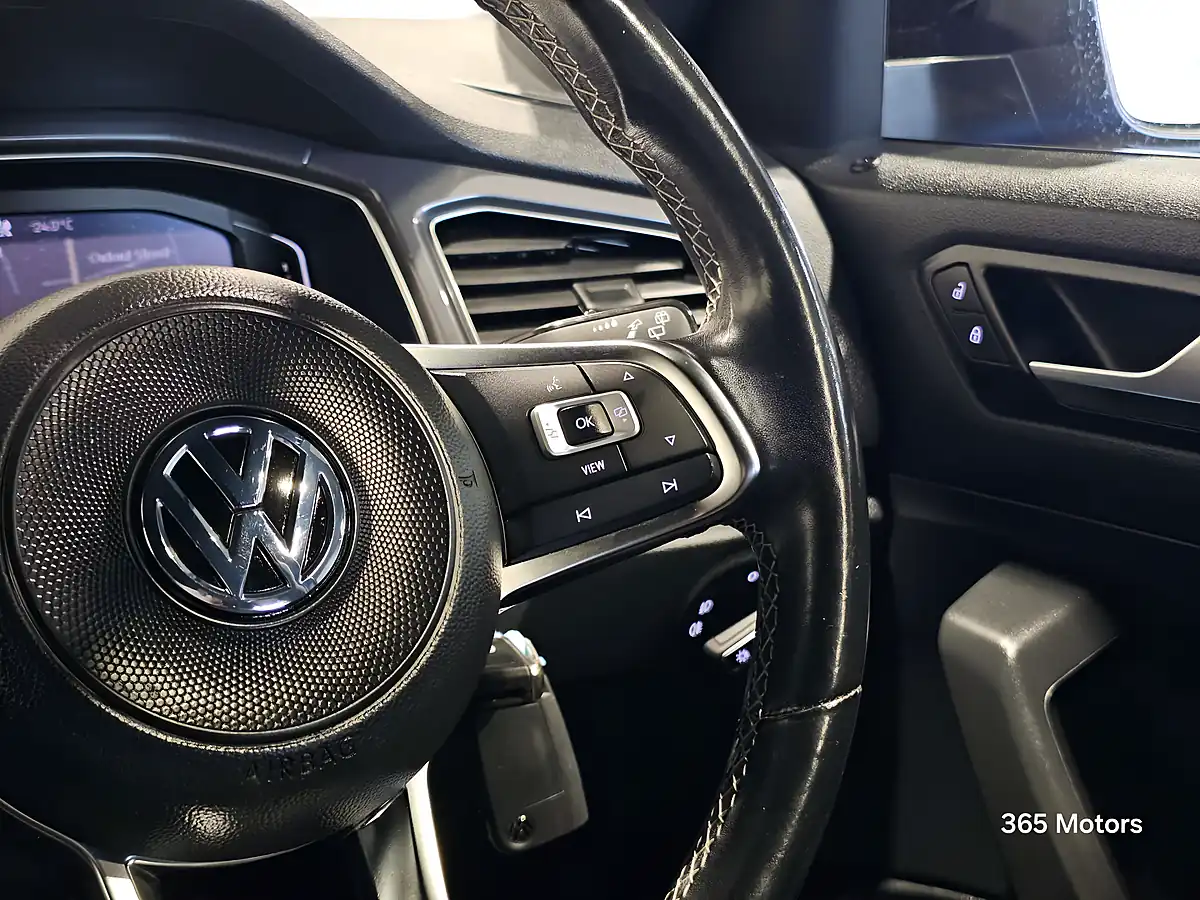 Used 2019 Volkswagen T-Roc R-Line Ravenna Blue With Black Roof - Interior and Exterior details 16