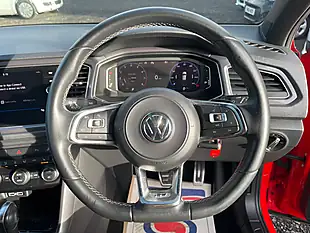 Used 2019 Volkswagen T-Roc R-Line Red - Interior and Exterior details 16