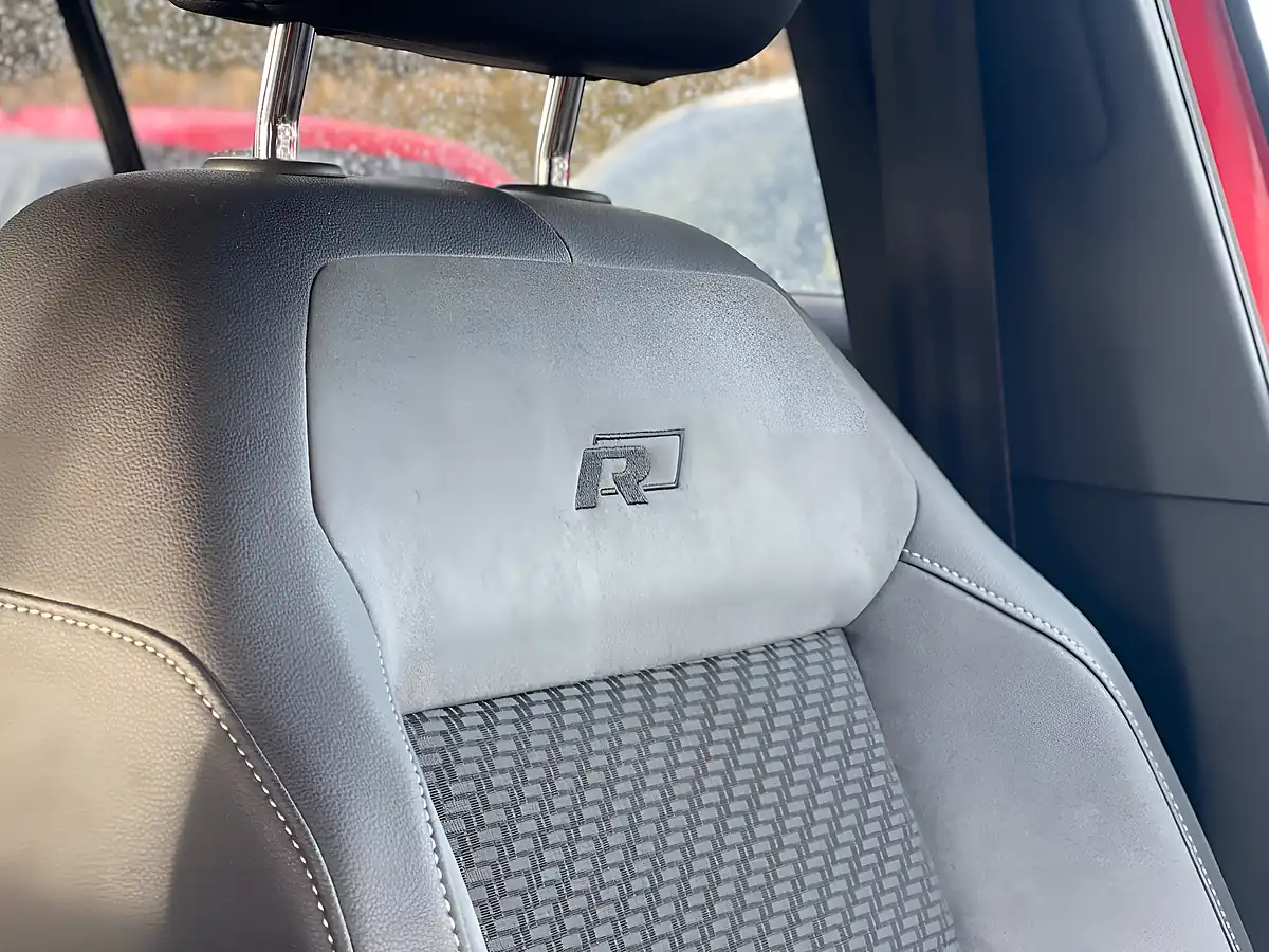 Used 2019 Volkswagen T-Roc R-Line Red - Interior and Exterior details 19