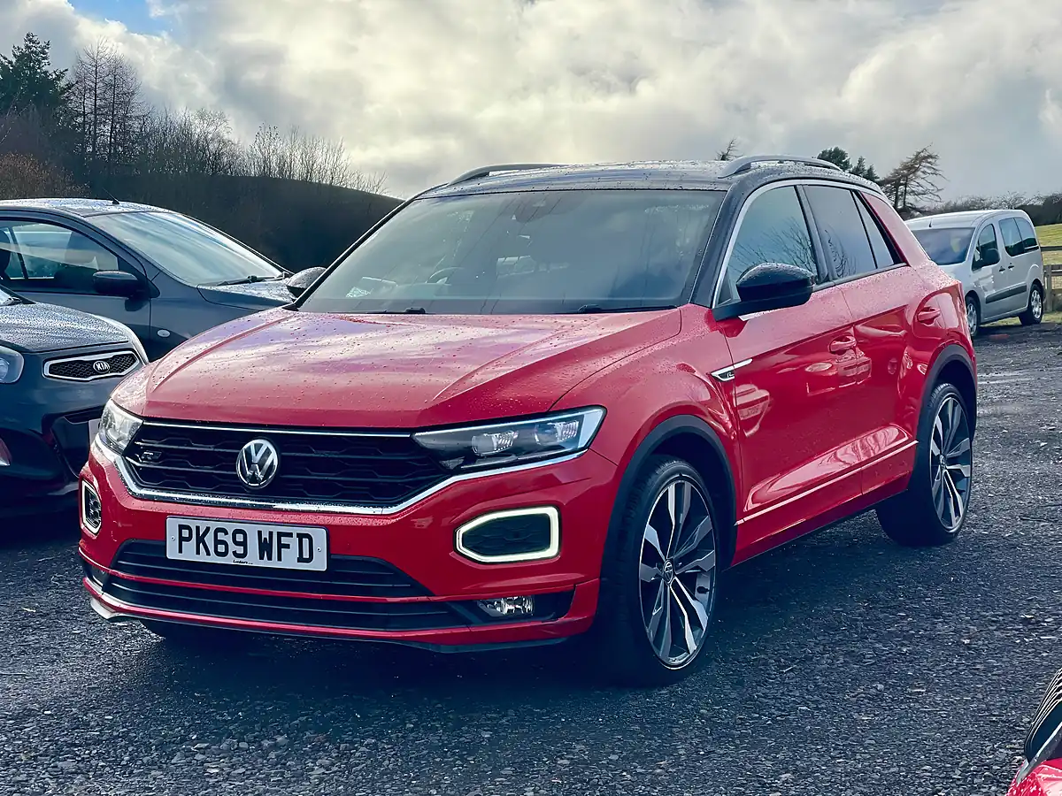 Used 2019 Volkswagen T-Roc R-Line Red - Interior and Exterior details 3