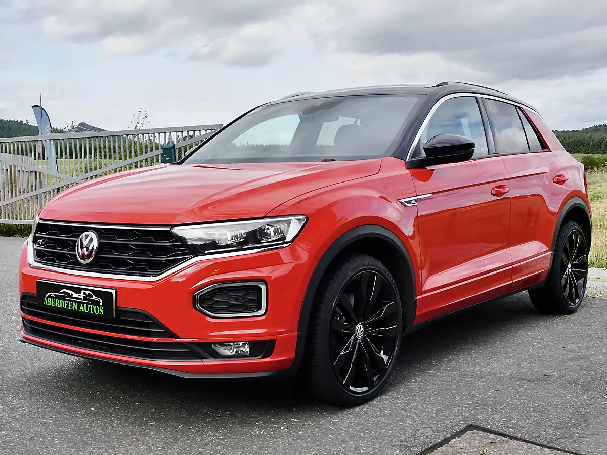 Used 2019 Volkswagen T-Roc R-Line Red - Interior and Exterior details 3