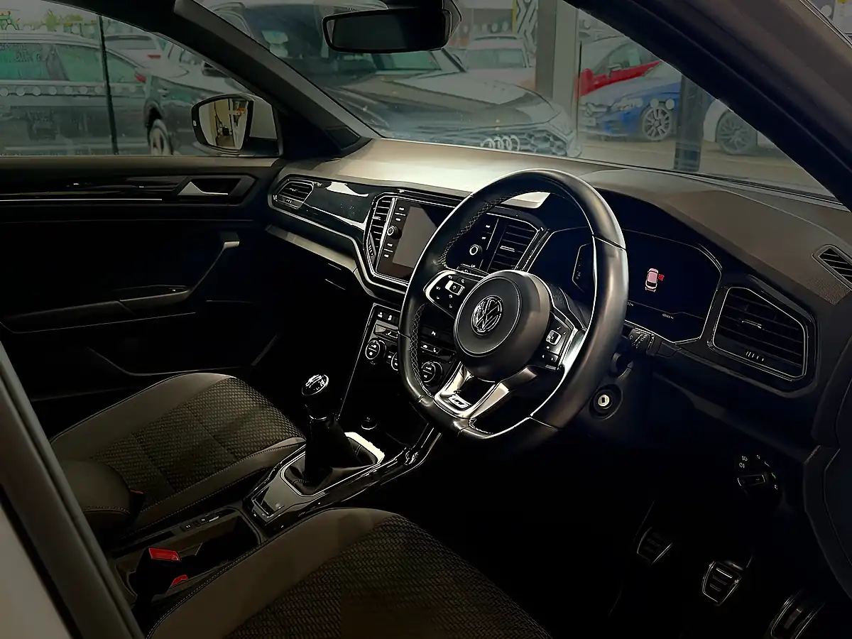 Used 2019 Volkswagen T-Roc R-Line Silver - Interior and Exterior details 14