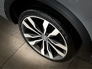 Used 2019 Volkswagen T-Roc R-Line Silver - Interior and Exterior details 6