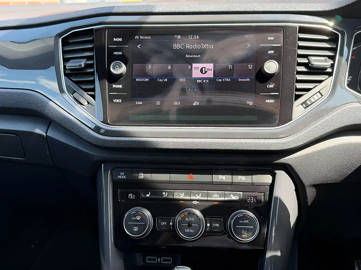 Used 2019 Volkswagen T-Roc R-Line Silver - Interior and Exterior details 14
