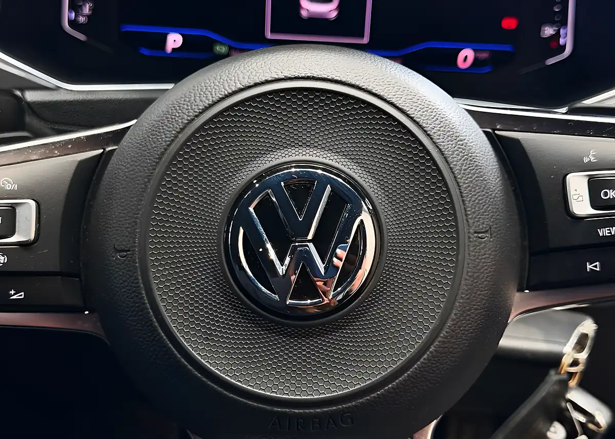 Used 2019 Volkswagen T-Roc R-Line Silver - Interior and Exterior details 15