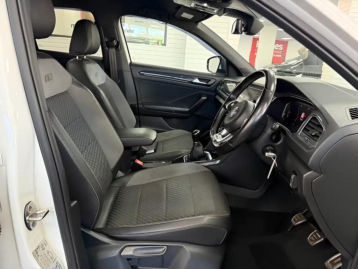 Used 2019 Volkswagen T-Roc R-Line White - Interior and Exterior details 19