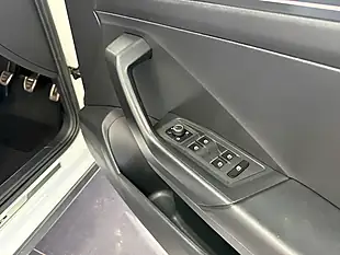 Used 2019 Volkswagen T-Roc R-Line White - Interior and Exterior details 20
