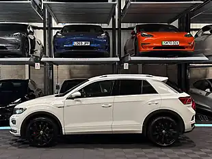 Used 2019 Volkswagen T-Roc R-Line White - Interior and Exterior details 11