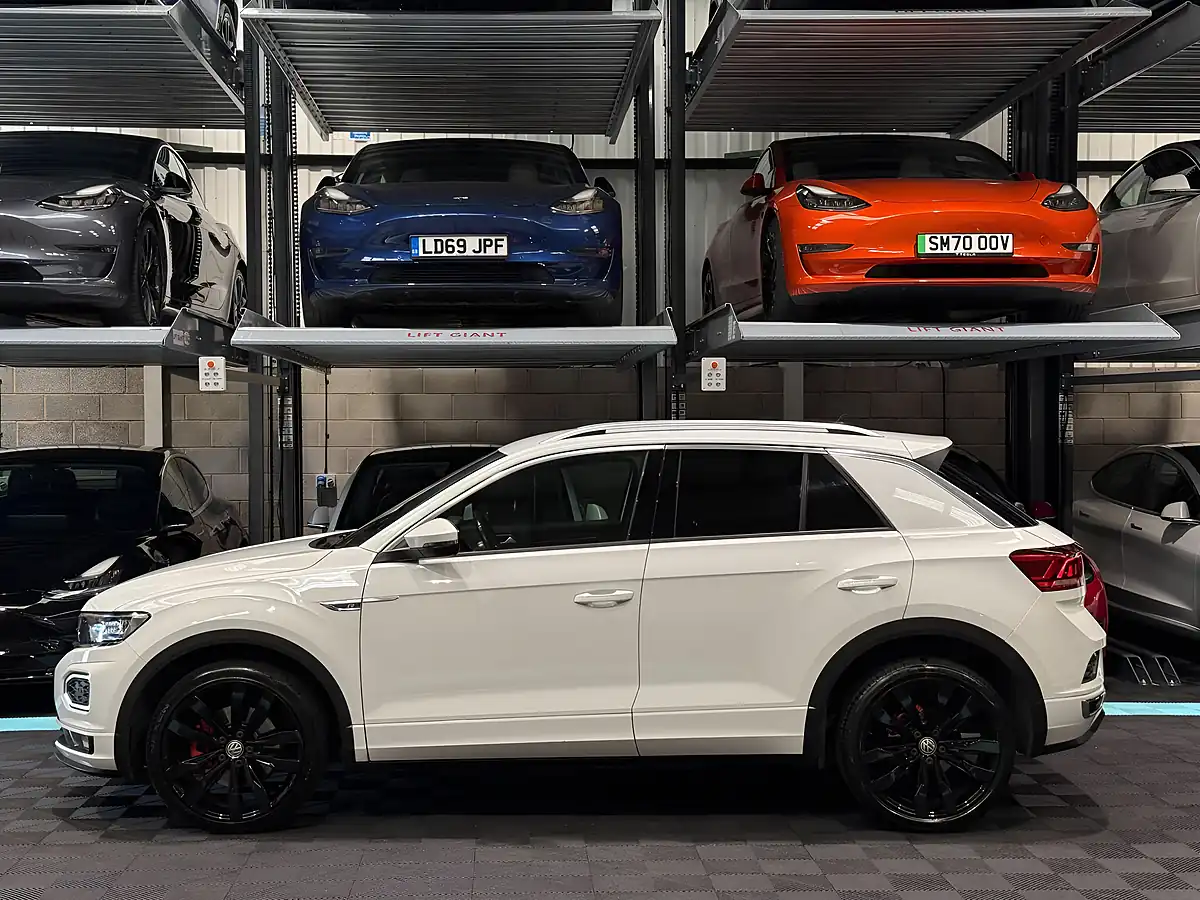 Used 2019 Volkswagen T-Roc R-Line White - Interior and Exterior details 11